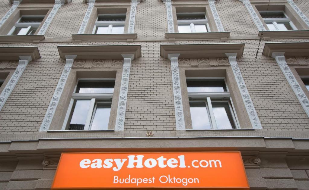 Easyhotel Budapest Oktogon מראה חיצוני תמונה