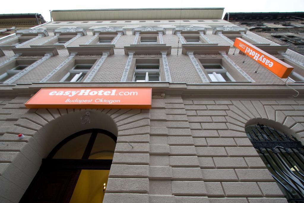 Easyhotel Budapest Oktogon מראה חיצוני תמונה